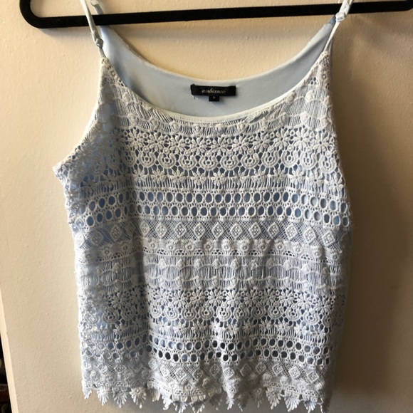 Blue crotchet top - Picture 3 of 4